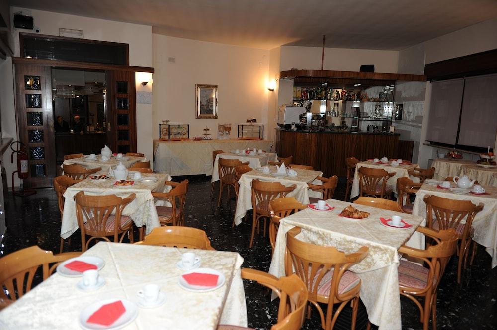 Hotel Svevia Altamura Eksteriør billede
